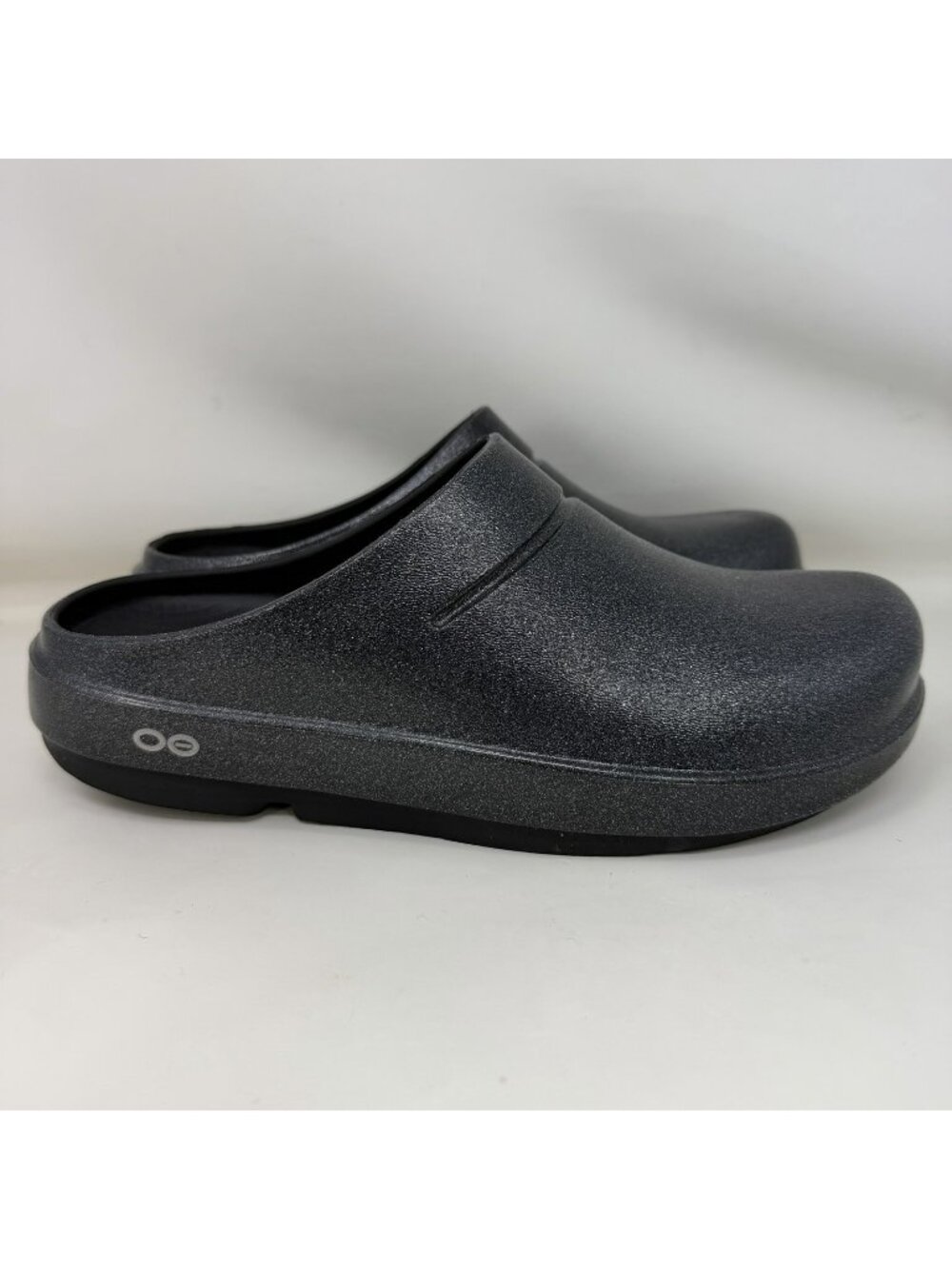 Oofos OOcloog Luxe Black Slip On Recovery Clogs Mules Shoes Gray Women’s Size 8